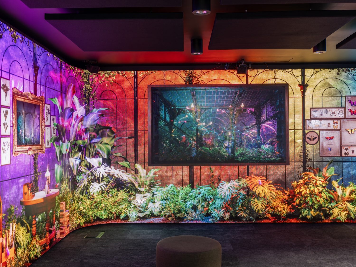 Immersive LED Room & Interactive LED Displays at Pixel Artworks